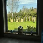 Holiday home Mazury Dom Olus Nad Jeziorem Sasek Wielki Z Goraca Balia Z Funkcja Jakuzzi *
