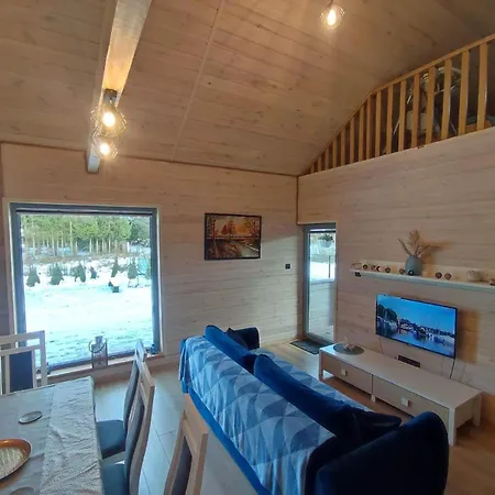 Mazury Dom Olus Nad Jeziorem Sasek Wielki Z Goraca Balia Z Funkcja Jakuzzi בית נופש