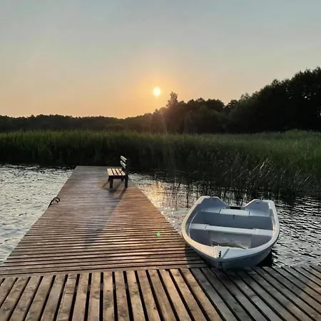 Holiday home Mazury Dom Olus Nad Jeziorem Sasek Wielki Z Goraca Balia Z Funkcja Jakuzzi *