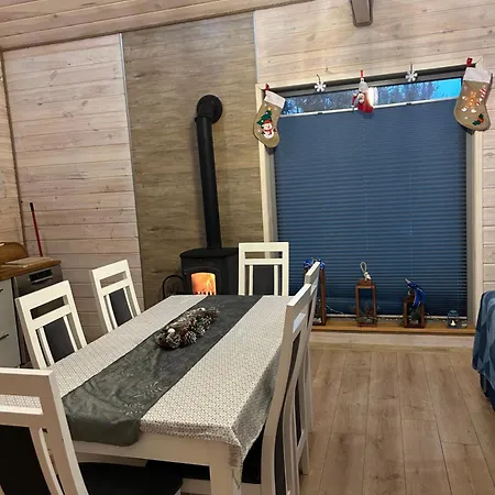 Mazury Dom Olus Nad Jeziorem Sasek Wielki Z Goraca Balia Z Funkcja Jakuzzi Holiday home Szczytno (Warmian-Masurian)