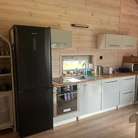 Mazury Dom Olus Nad Jeziorem Sasek Wielki Z Goraca Balia Z Funkcja Jakuzzi שצ'יטנו